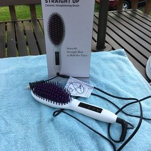 Instyler Straight Up Ceramic Straightening Brush